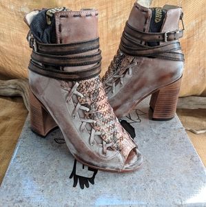 Freebird Eagle Pink Multi